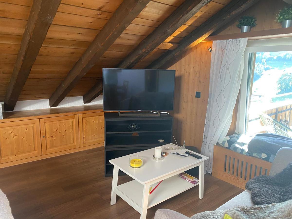 Dachwohnung In Der Mitte Von Laax-Dorf Ngoại thất bức ảnh