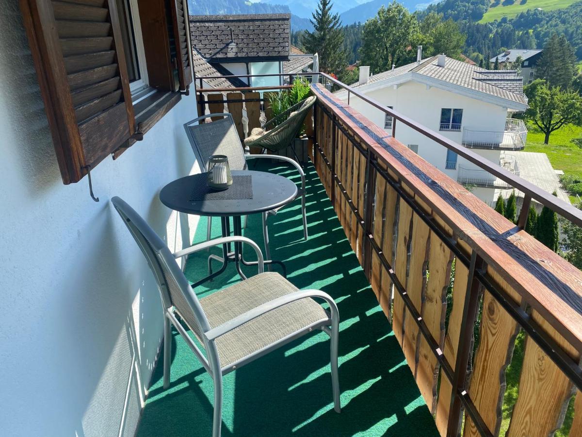 Dachwohnung In Der Mitte Von Laax-Dorf Ngoại thất bức ảnh